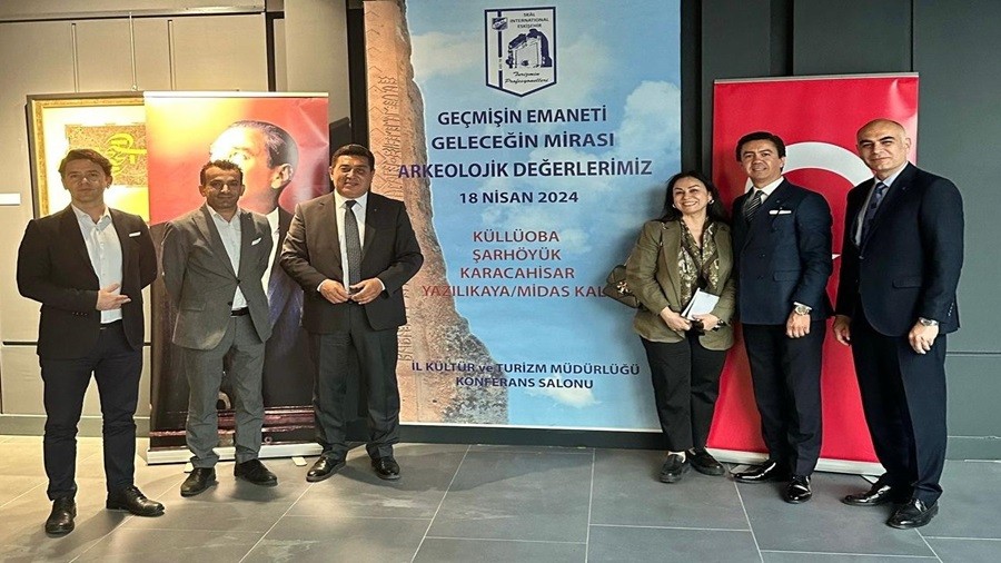 SKAL ESK��EH�R DERNE�� PROGRAM D�ZENLED�