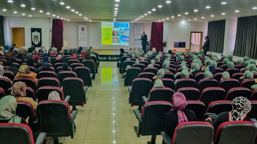 Eskiehirde Bir Sevdadr Hafzlk Konulu Konferanslar lgi Grd