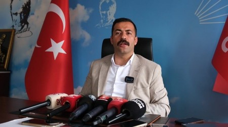 BAŞKAN YALAZ'DAN  GÜRHAN ALBAYRAK'A HODRİ MEYDAN