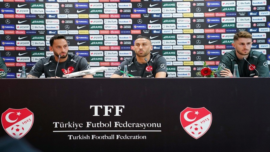 OYUNCULARIMIZDAN EK'YA MAI NCES NEML AIKLAMALAR