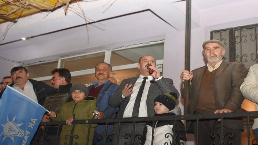 nnde Serhat Hamamcnn mahalle ziyaretleri cokulu miting havasnda geiyor