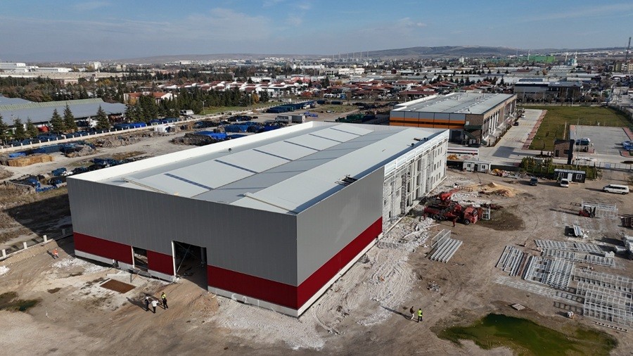 ESKEHR YEN MERKEZE KAVUUYOR