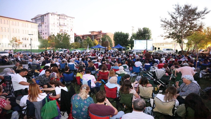 Odunpazarnda ak hava film nostaljisi devam ediyor