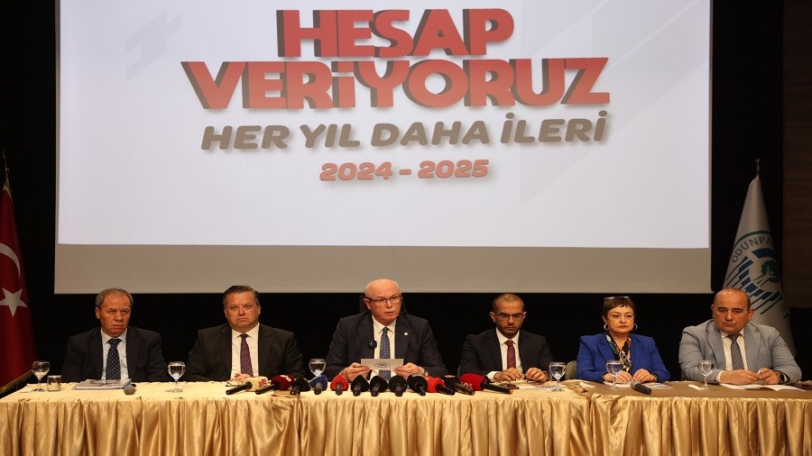 BAKAN KURT: HER YIL DAHA LERݔ