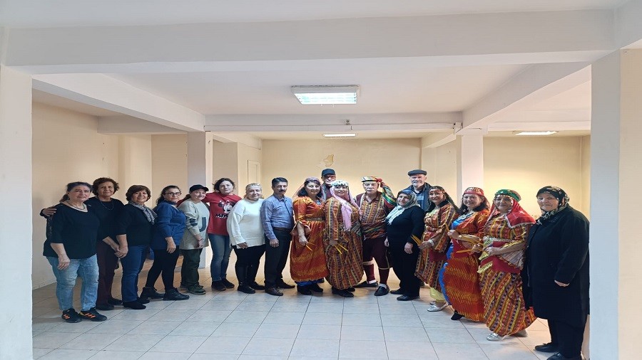 Eski�ehir Sultanlar Zeybek Ekibi K�lt�r Derne�inde Bayramla�ma