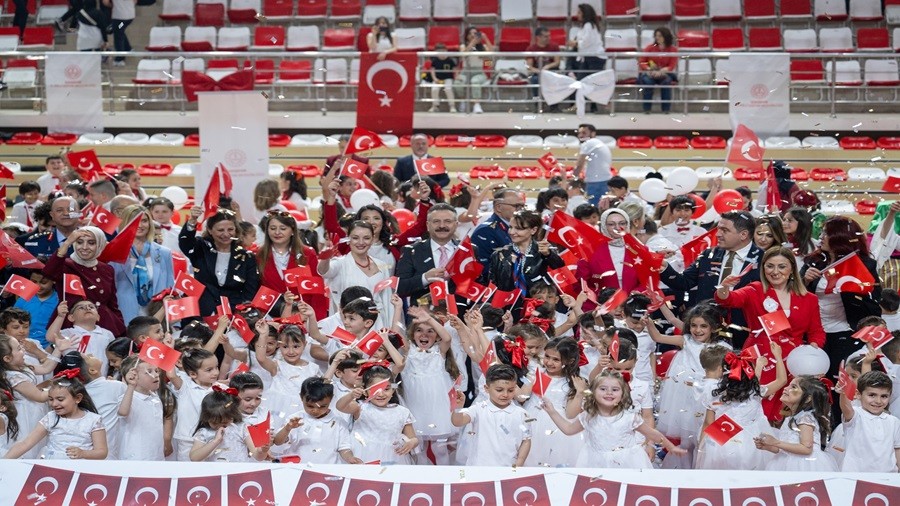 ESKEHR'DE COKULU 23 NSAN KUTLANDI