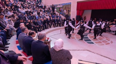 ESKEHR'DE NEVRUZ COKUYLA KUTLANDI