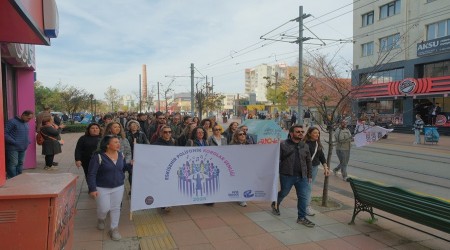 ESKEHR'E RENK KATAN KORO