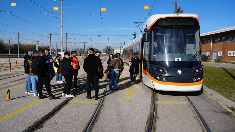 ESTRAMDA UYGULAMALI RAYLI SSTEM ETM