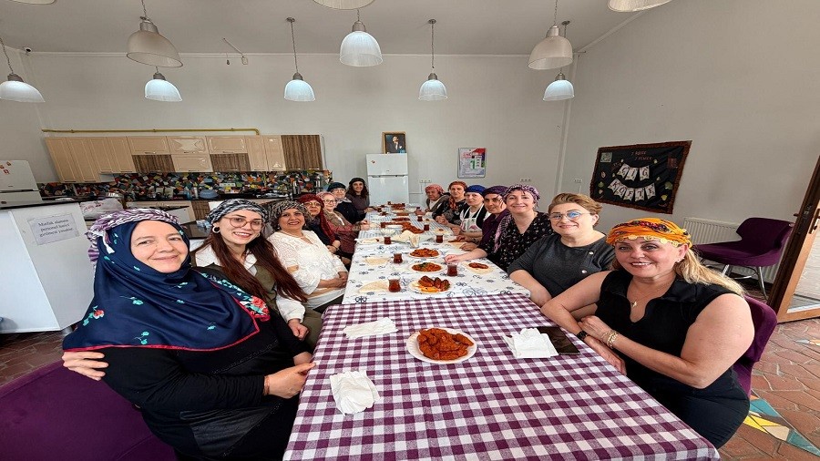 Odunpazar� Belediyesi�nden annelere dayan��ma sofras�