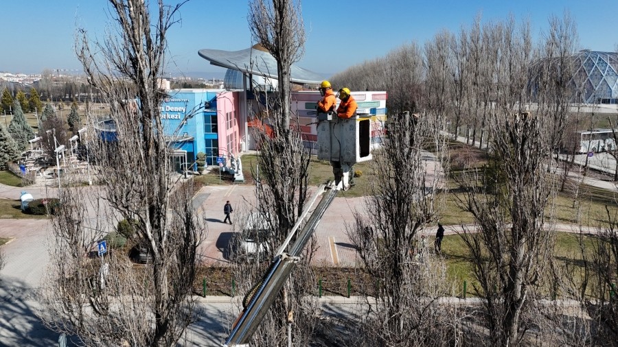 SAZOVADA SETRELTME �ALI�MASI DEWVAM ED�YOR