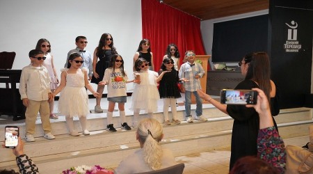 YIL SONU KONSER LE ALIMALARINI TALANDIRDILAR