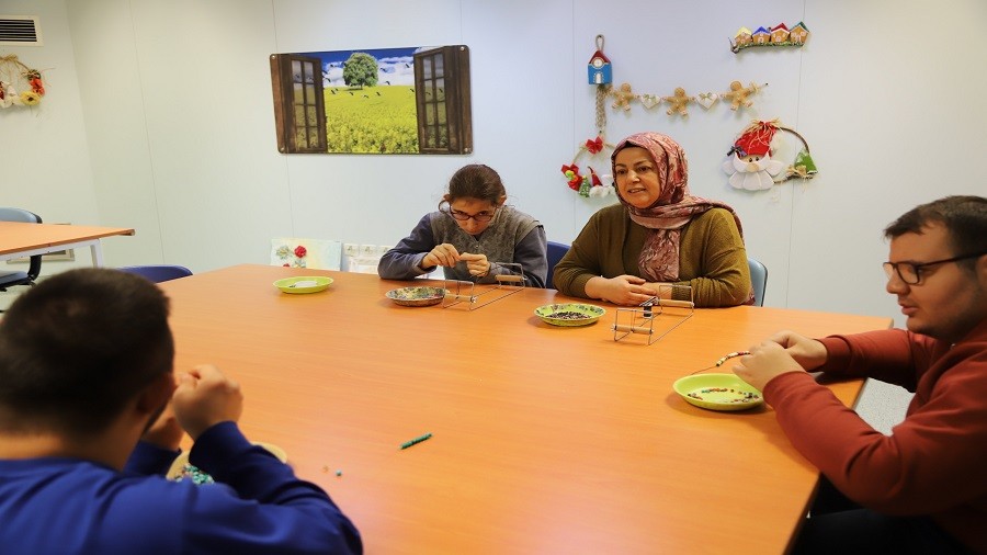 Z�H�NSEL ENGELL� G�ND�Z YA�AM MERKEZ�  UMUT OLUYOR