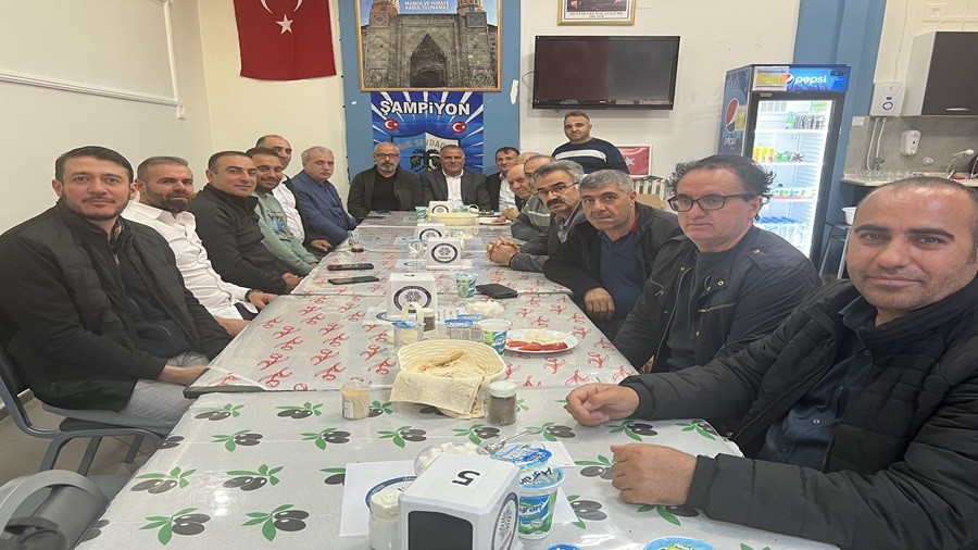 BROKRATLAR ERZURUMLULAR DERNE'N ZYARET ETT