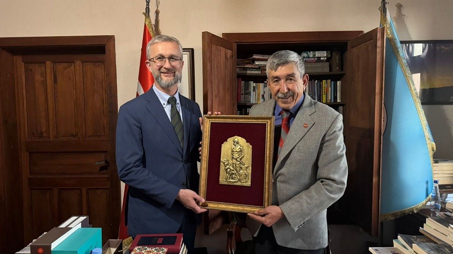 BYKEL ESKEHR TRK OCAI'NI ZYARET ETT