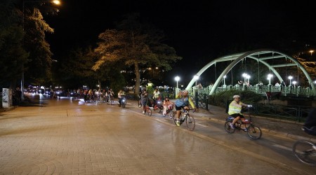 ESKEHR'DE KURTULUU PEDALLARLA KUTLADILAR