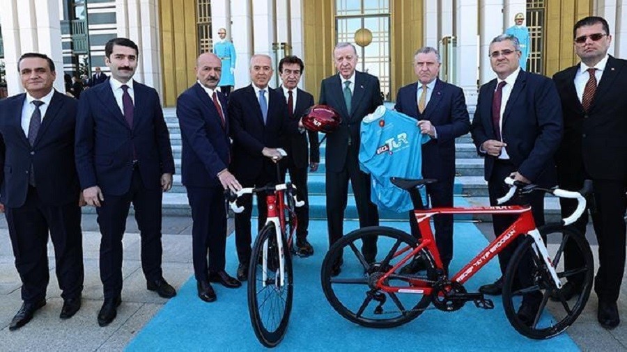 ESKEHR'L FRMA SPONSOR OLDU