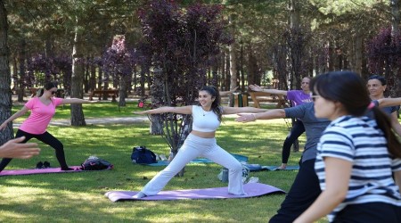 ESKEHRLLER PARKLARDA SABAH SPORUNU OK SEVD