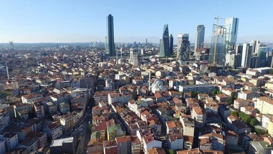 İSTANBUL 6,2 DEPREMLE SARSILDI