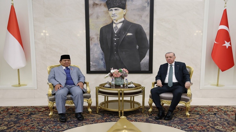 KONUK CUMHURBAKANI TBMM'DE ATATRK' ANLATTI