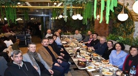 Uzla�t�rmac�lar Ayn� Sofrada: Eski�ehir�de Ramazan��n Birle�tirici �ftar�