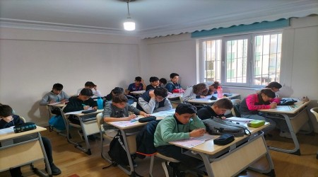 EMEK MAHALLESNDE RENCLERE CRETSZ ETM