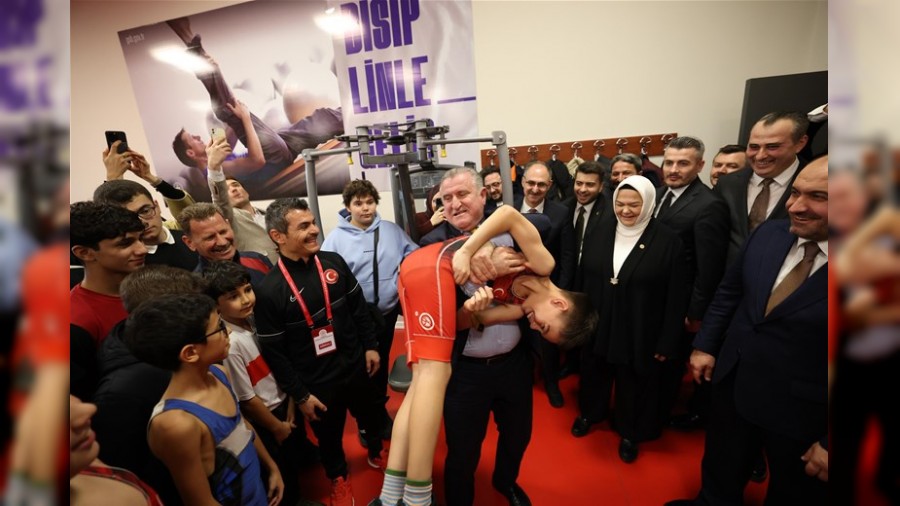 Eski�ehir'de ve T�rkiye'de ��ok daha fazla gencimizin spor yapmas�n� istiyoruz�