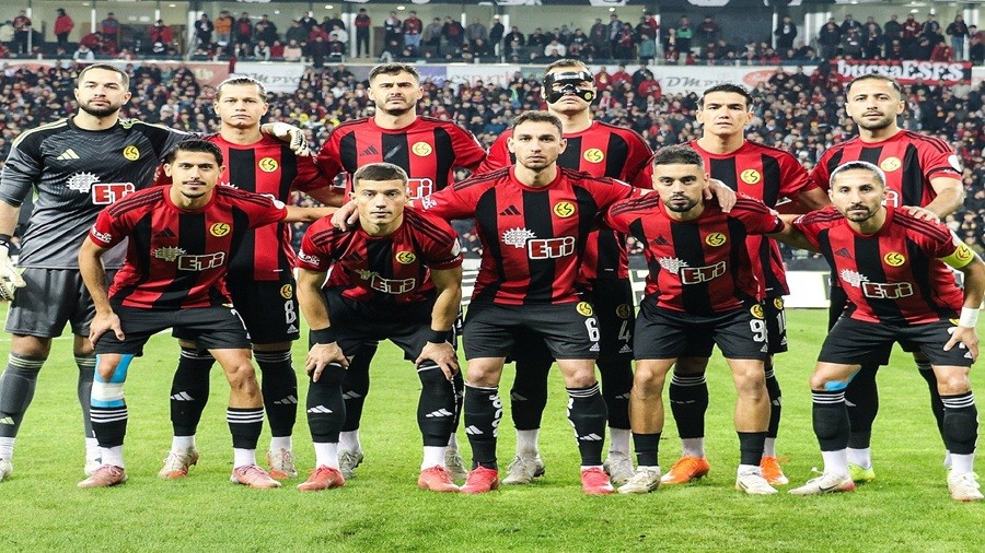 ESKEHRSPOR KARIYAKA'YI YENEREK ZRVE YRYN DEVAM ETTRD (3-0)