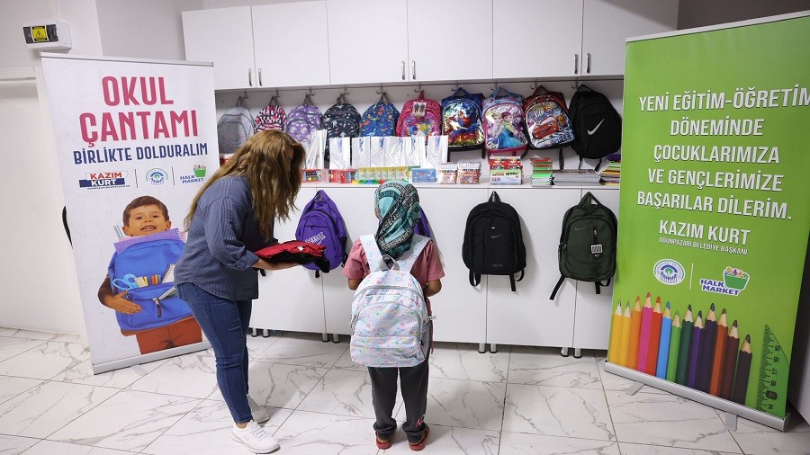 Halk Market yzlerce ocuun ve ailenin yzn gldrd