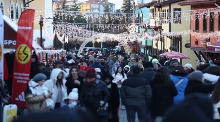 ODUNPAZARI H�CR� SEZEN MEYDANI G�NLERCE DOLUP TA�TI