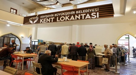 ASKIDA YEMEK LE BNLERCE VATANDAA DOKUNDU