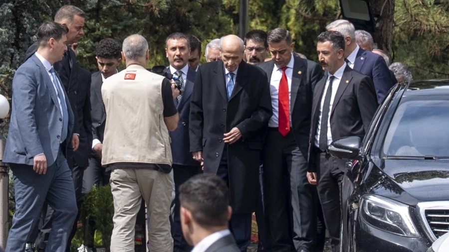 BAHEL 2 AY SONRA TRKE'N KABRN ZYARETTE GRND