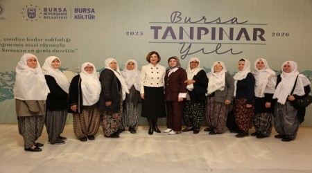 EFSANELERLE �PEK SERG�S� BURSA�DA SANATSEVERLERLE BULU�TU