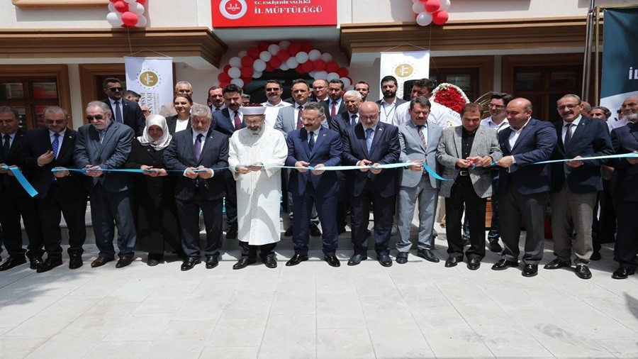 ERBAŞ ESKİŞEHİR'DE AÇILIŞ YAPTI