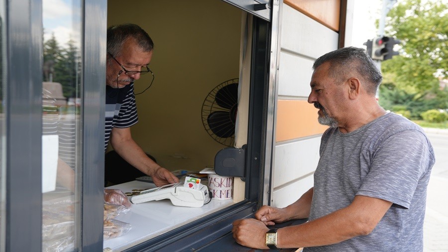 HALK EKMEK BFELERNDE KRED KARTI DNEM