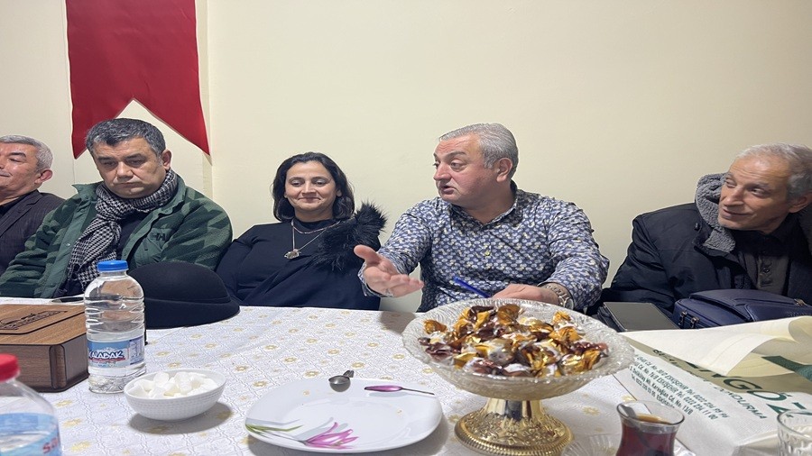 K��e Yazarlar�m�zdan Emirda� Birlik Beraberlik Platformuna Anlaml� Ziyaret