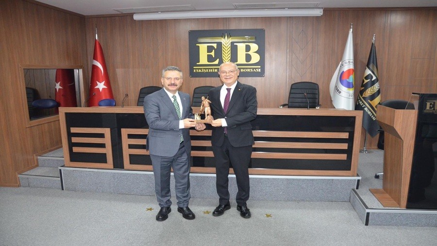 ESKİŞEHİR’E İZ BIRAKAN VALİ AKSOY’A VEDA