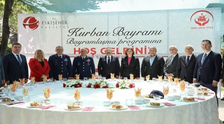 ESKEHR'DE BAYRAMLAMA TREN YAPILDI