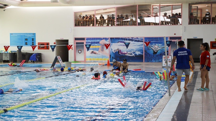 KENTPARK YZME HAVUZUNDA  KAYITLAR BALIYOR