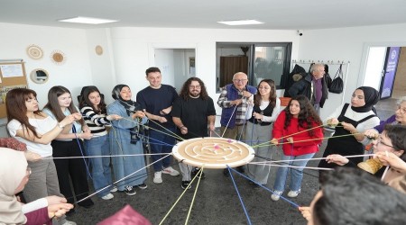 NES�LLER ARASI SEVG� OYUNLARLA B�Y�D�