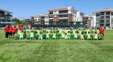 Odunpazar Belediyesinden  Minikler Futbol Turnuvas