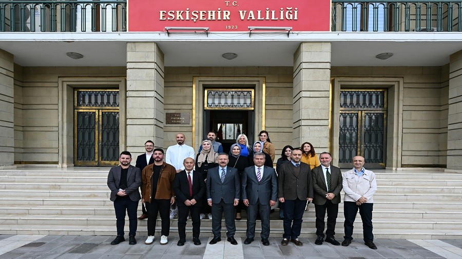 ESKEHR'DE 15 BASIN MENSUBU KART SAHB OLDU