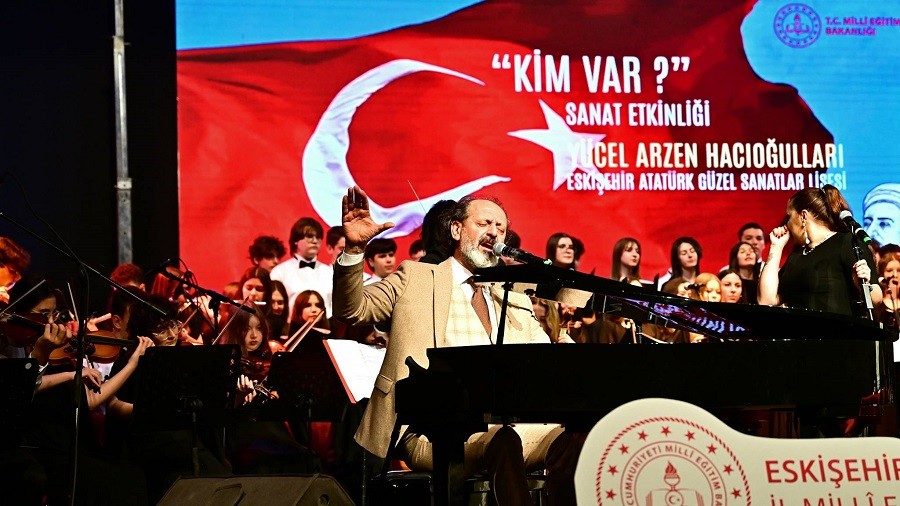 ESK��EH�R'DE K�M VAR? PROGRAMI D�ZENLEND�