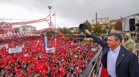 BAKAN ZEL, ESKEHR'E MTNG N GELYOR