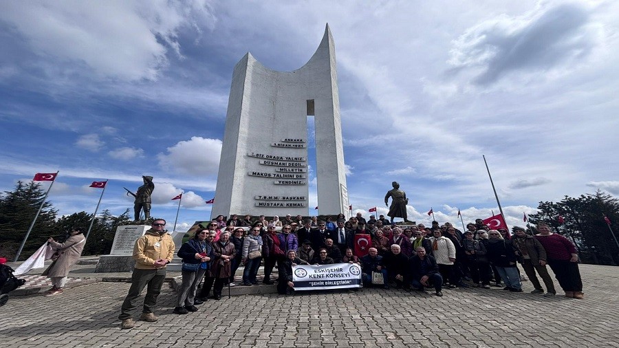 GAZ�LER VE VATANDA�LAR �TAR�H�N �Z�NDE�2.�N�N� RUHUNU YA�ADI