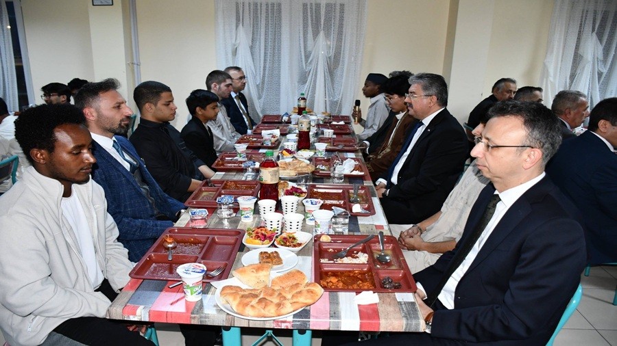 �FTAR SOFRASI G�N�LLER� B�RLE�T�RD�