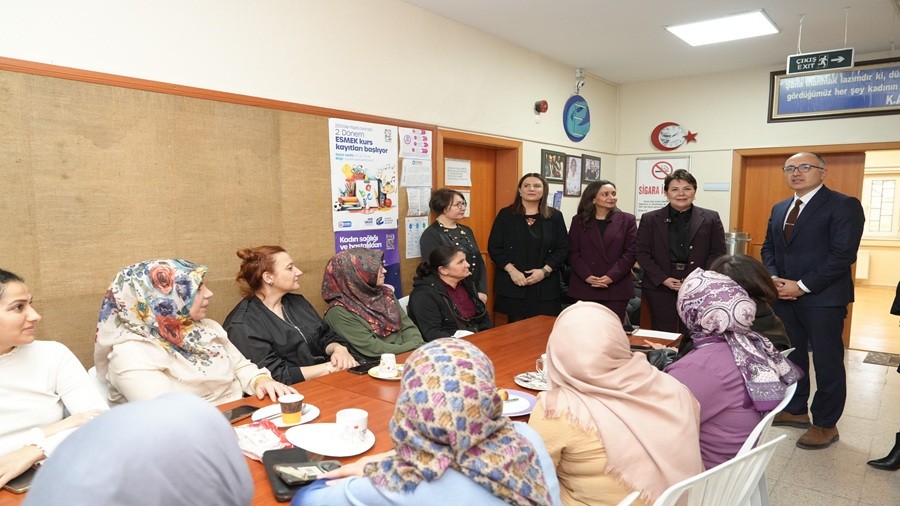 KADIN SA�LI�I SEM�NERLER� YO�UN �LG� G�RD�