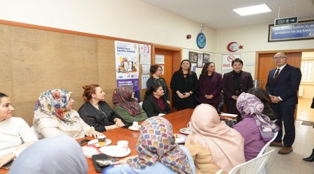 KADIN SA�LI�I SEM�NERLER� YO�UN �LG� G�RD�