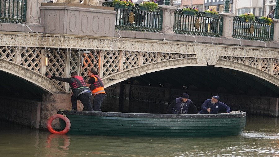 �BݒF�K�RLE ESK��EH�R� PROJELER� HAYAT BULUYOR