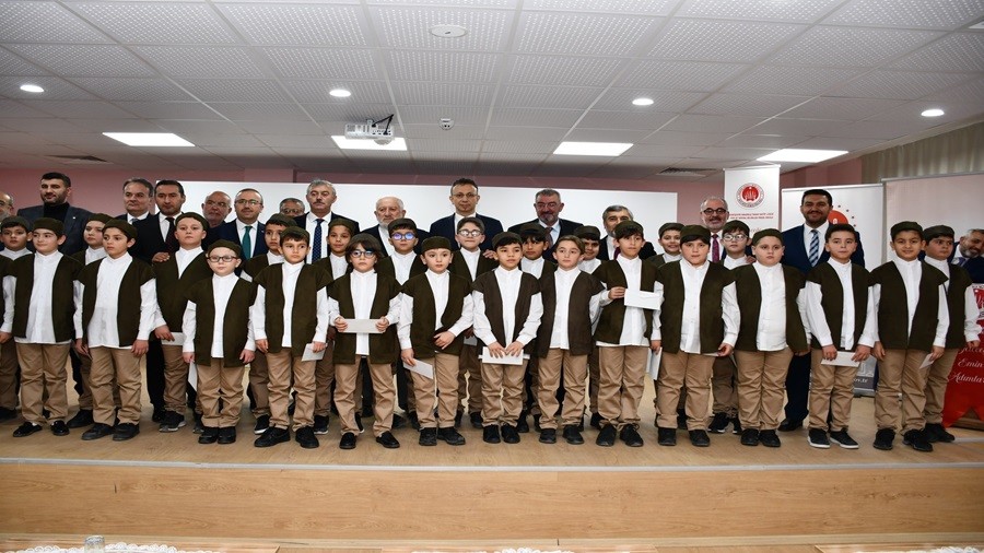 Eskişehir'de Hafızlık Projesi Öğrencileri Hafızlığa Adım Attı